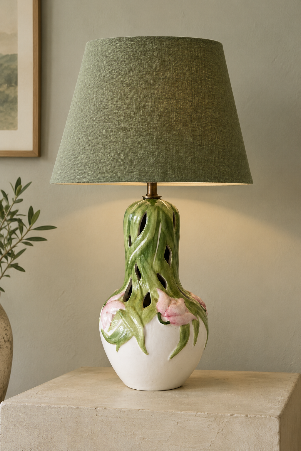 Vintage Italiaanse Barbotine tafellamp – Majolica keramiek met bloemen