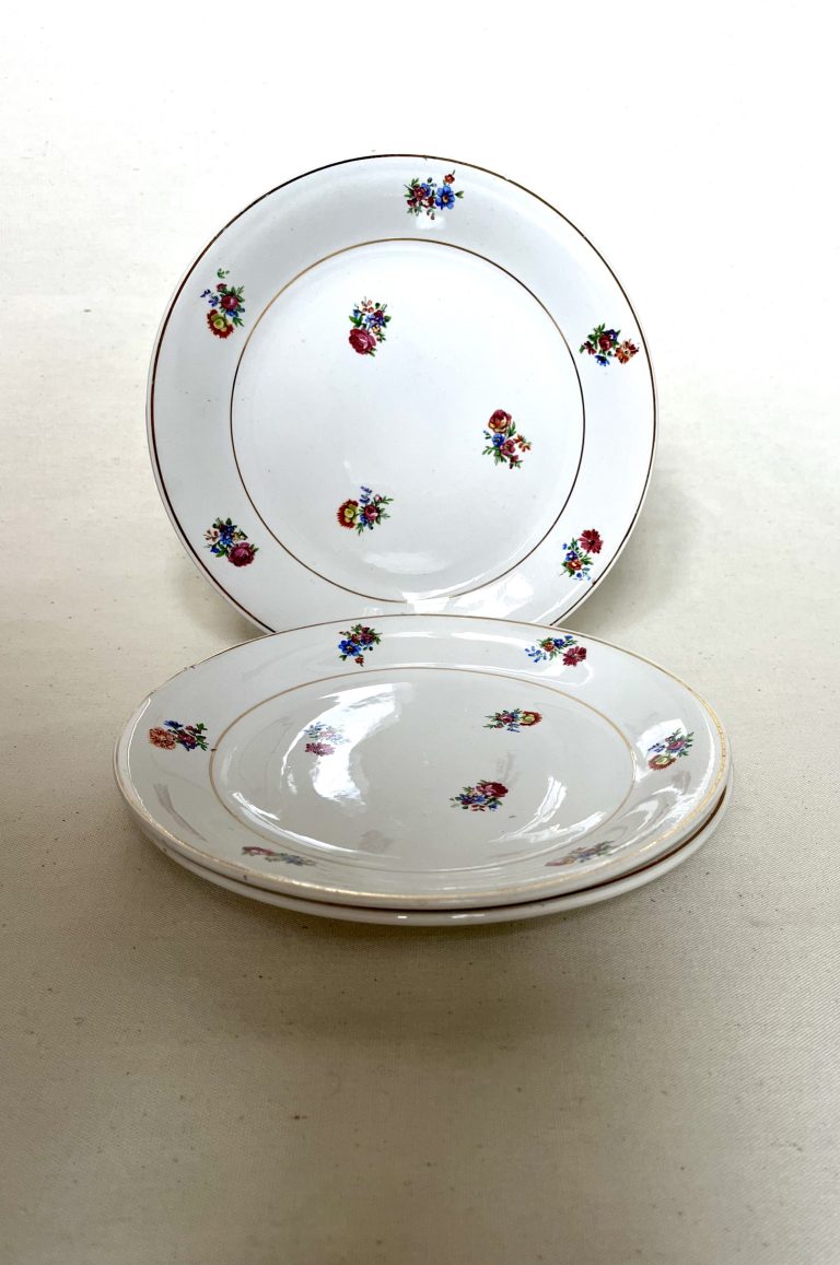 Set of French plates