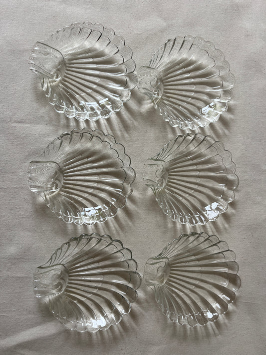 Set van zes glazen schelp schalen
