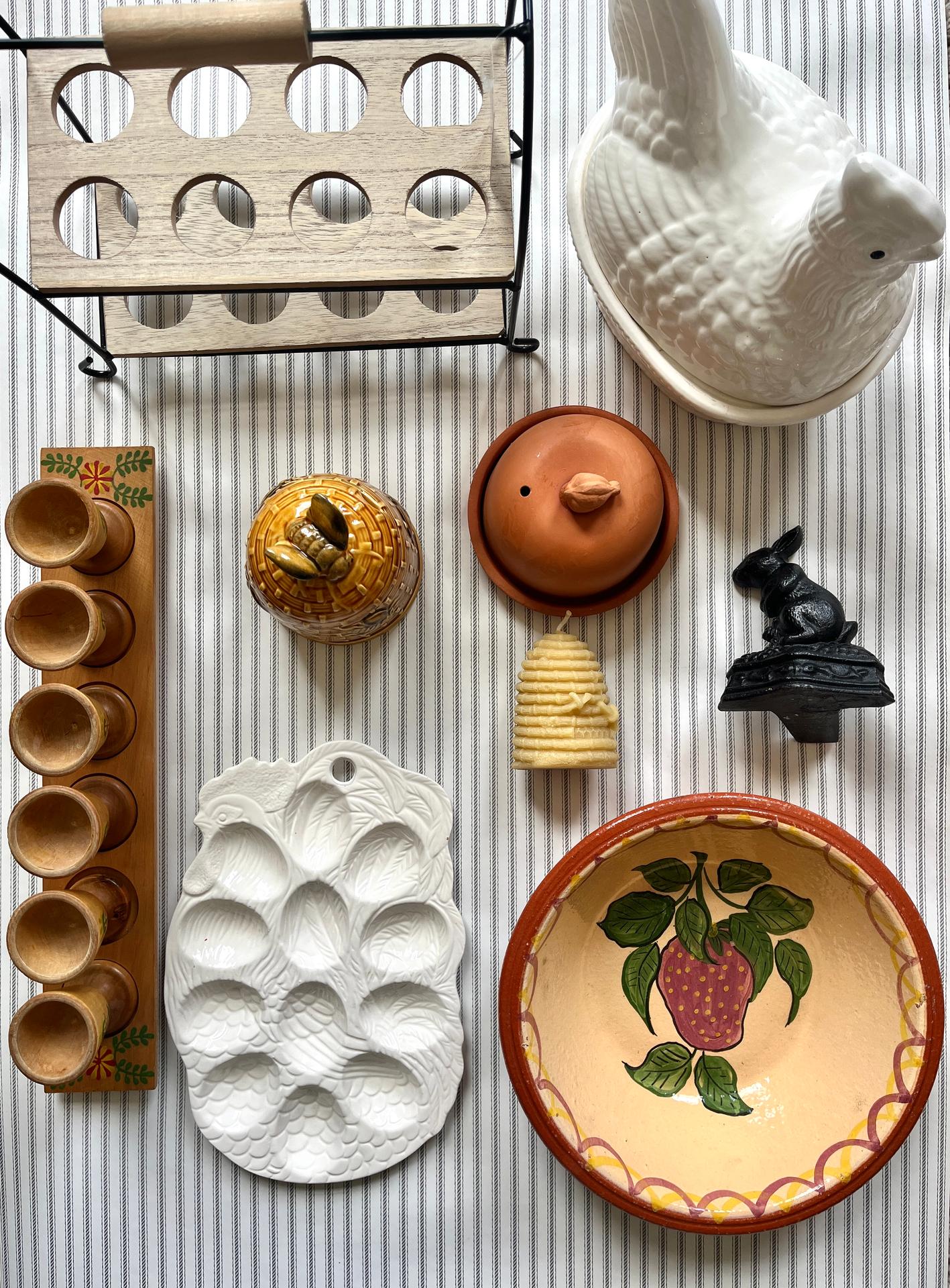 Antique collection table & Homeware