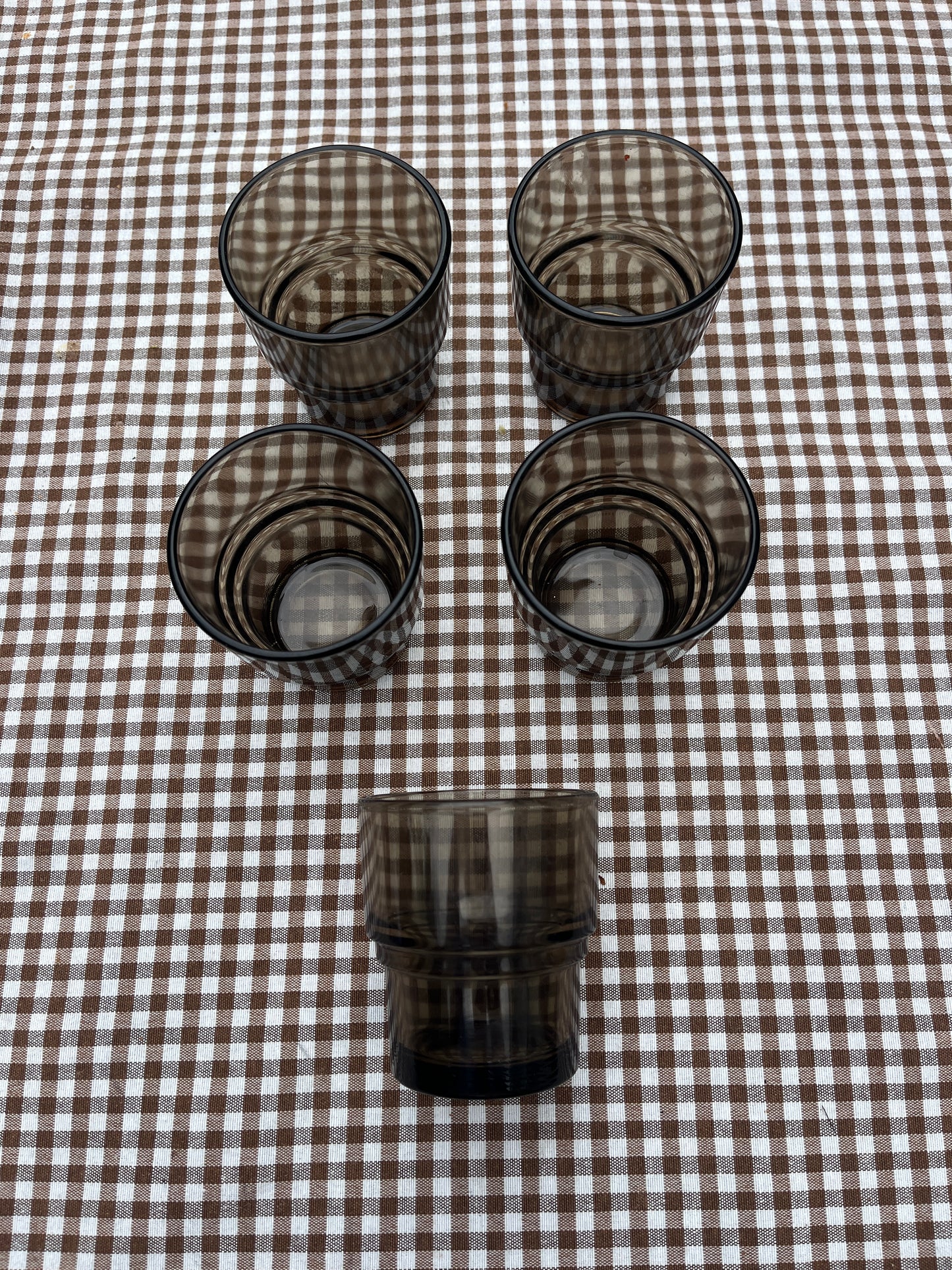 Set van vijf Franse wijnglaasjes Smokey glass