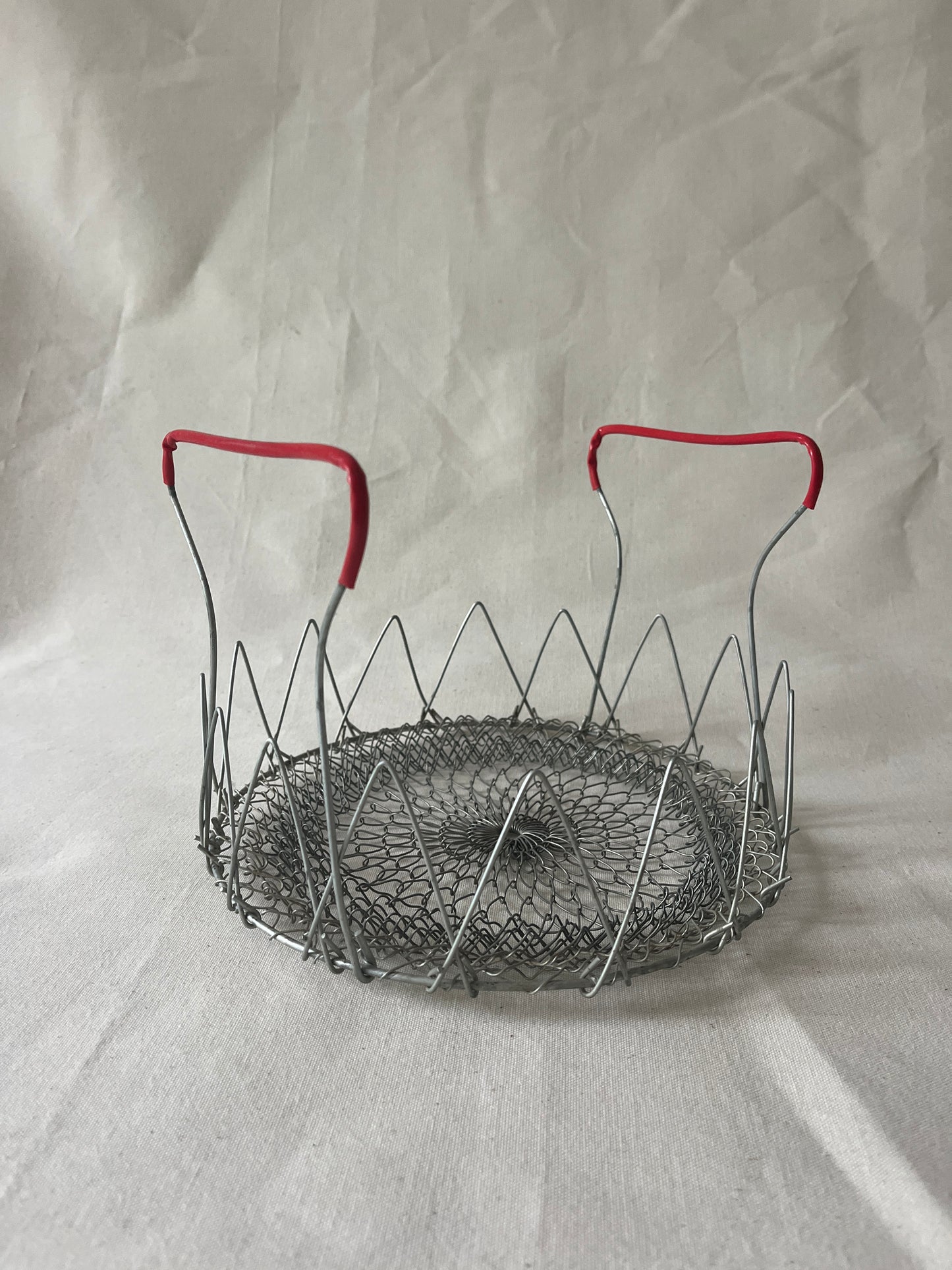 Vintage draadstalen eiermand