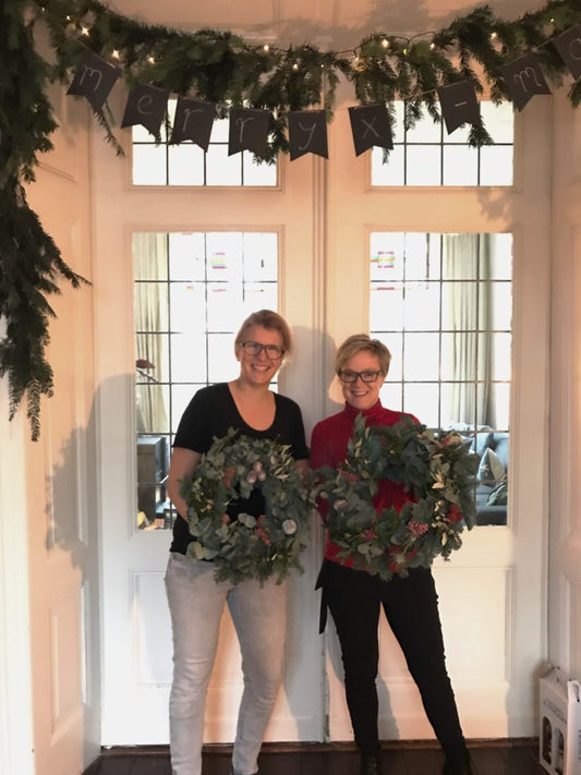 SOLD OUT Feestelijke winter workshop, kerstkrans & geurkaars maken.