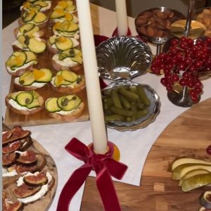 Feestelijk gedekte tafel